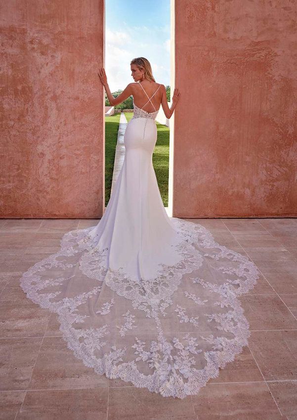 pronovias 76