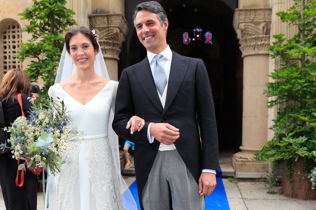 Carlota Pérez-Pla y Pedro Bravo el día de su boda