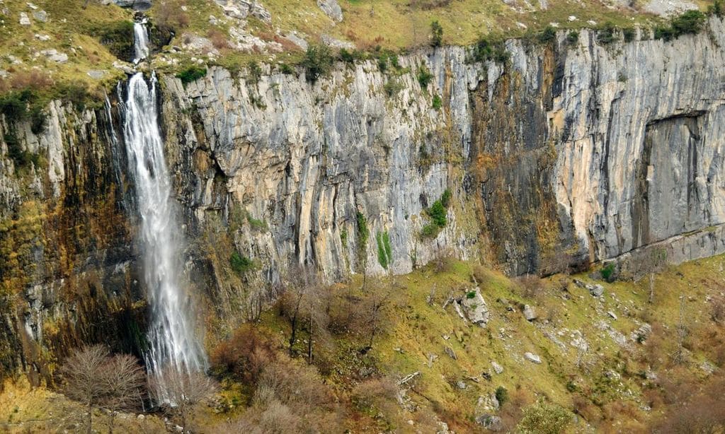 las cascadas del as n en cantabria