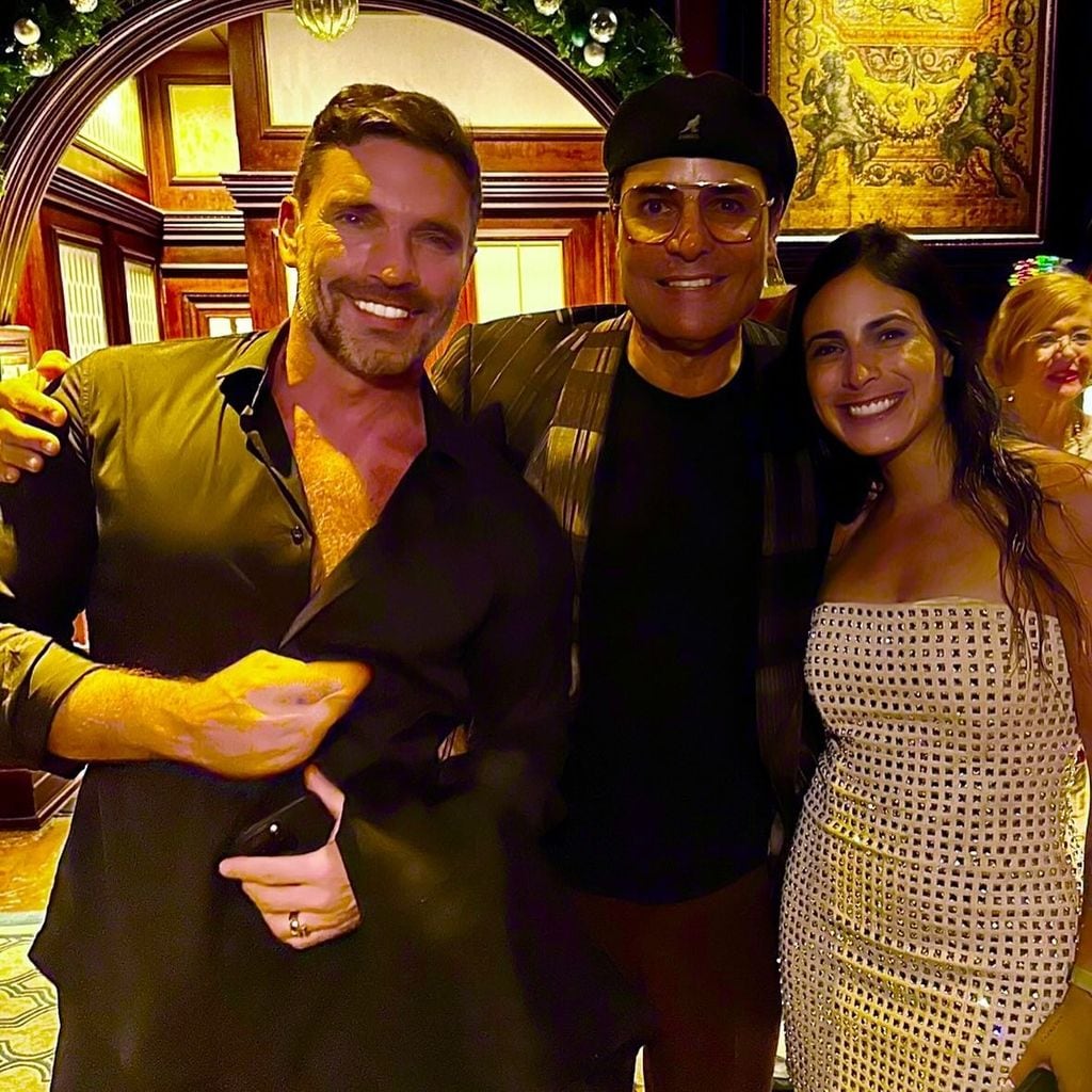 Julián Gil, Chayanne y Valeria Marín recibieron el 2025 en Puerto Rico.