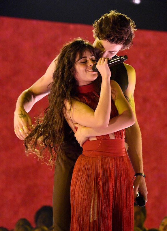 Camila Cabello y Shawn Mendes