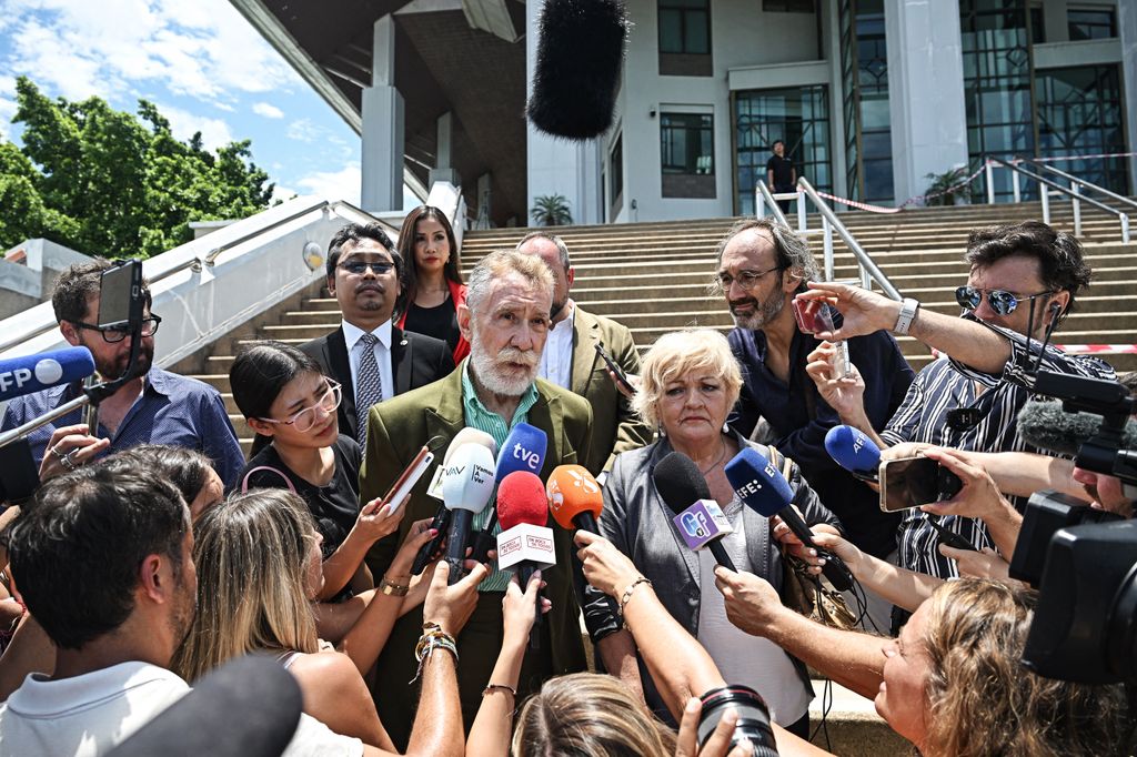 Carmen Balfagon y Marcos García Montes, abogados de Daniel Sancho, tras conocer la sentencia de cadena perpetua del cocinero por el crimen de Edwin Arrieta. 29 de agosto de 2024 