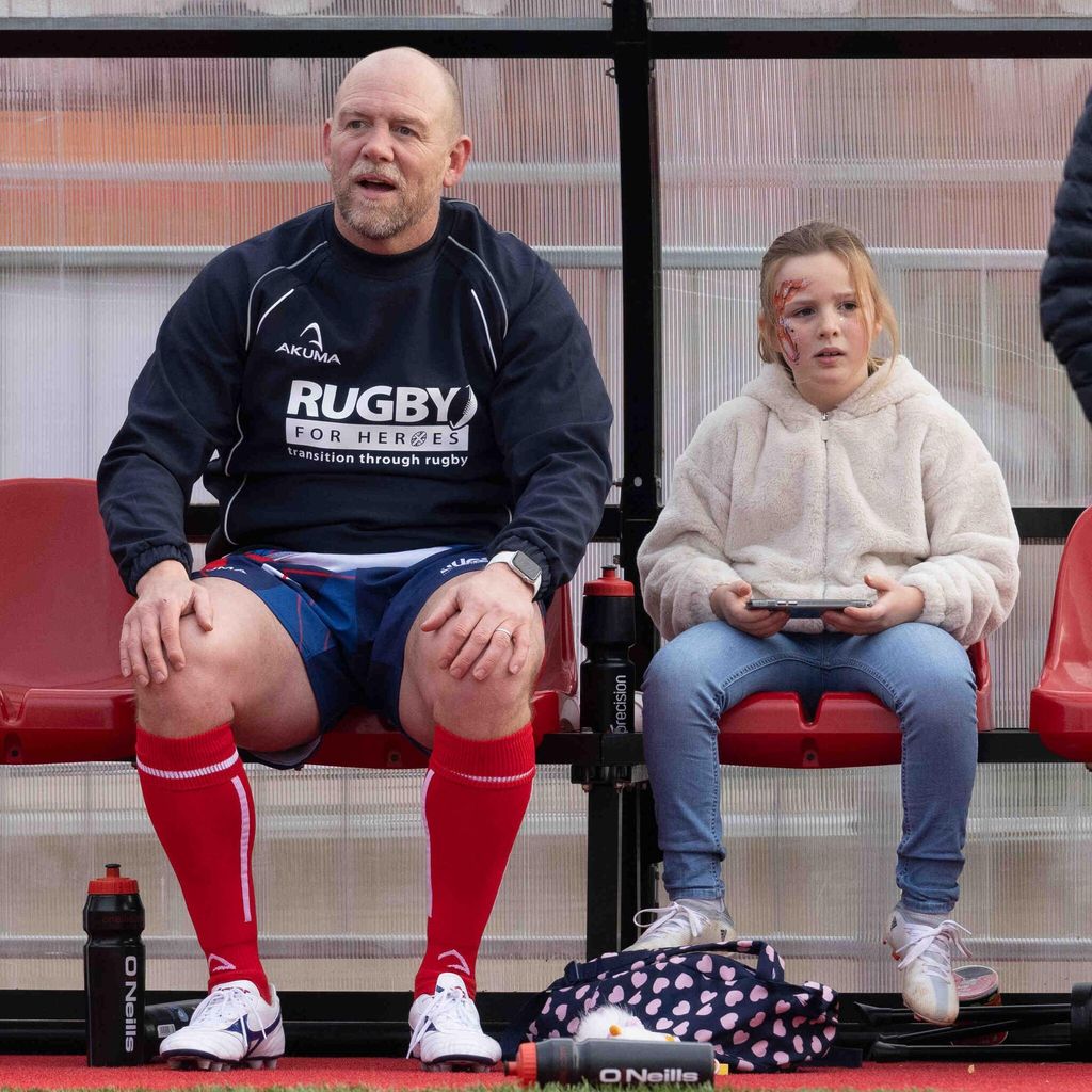 Hola 4045 Mike Tindall con su hija