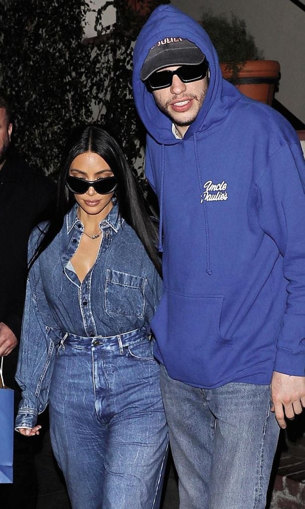 Kim Kardashian y Pete Davidson HOLA 4056