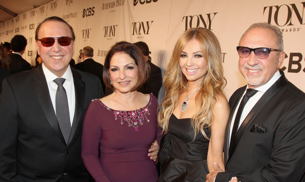 thal a y tommy mottola con emilio y gloria estefan