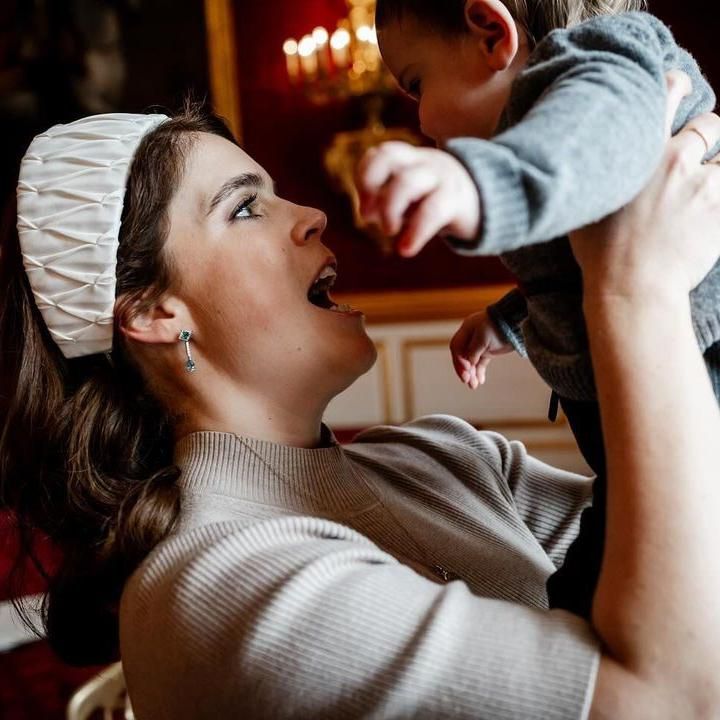 Princesa Eugenia y su hijo Ernest