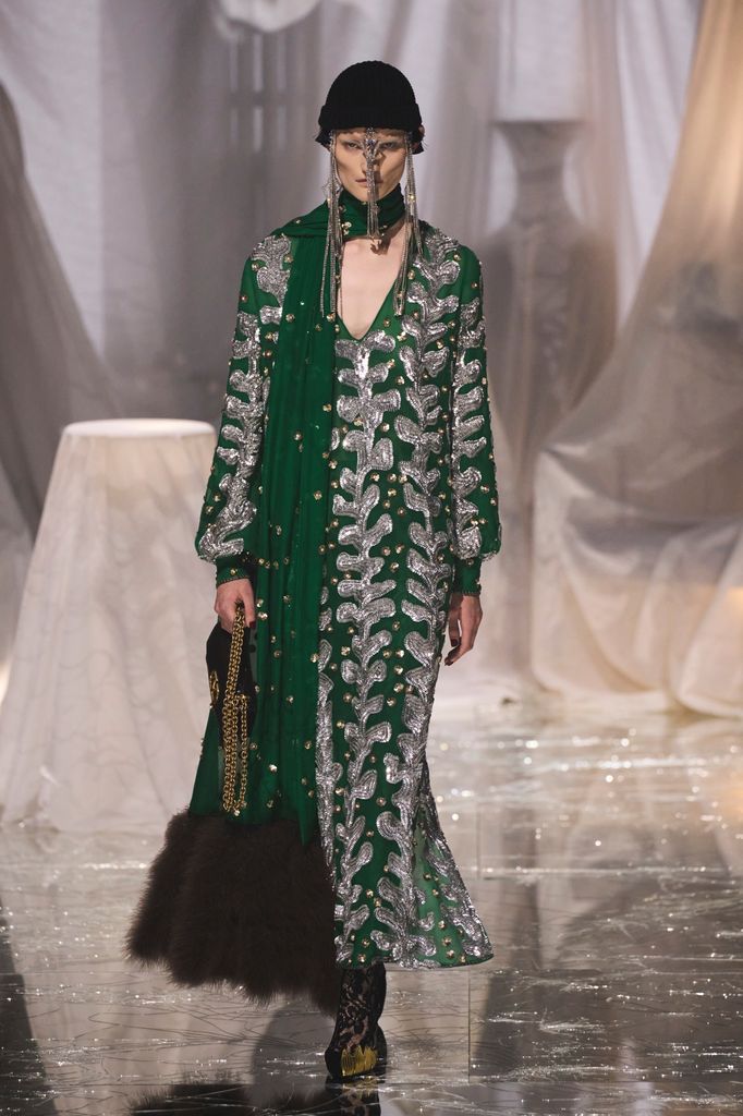 Paris Fashion Week: Valentino Primavera/Verano 2025