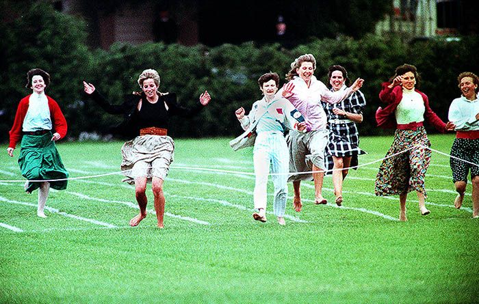 Princesa Diana en las jornadas deportivas de la escuela Wetherby en 1991