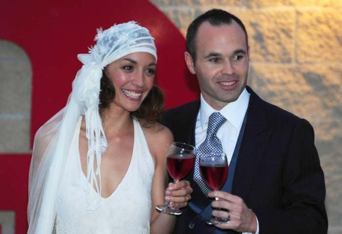 Andrés Iniesta y Anna Ortiz