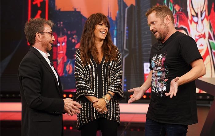 Vanesa Martín en 'El Hormiguero' junto a Pablo Motos y El Monaguillo