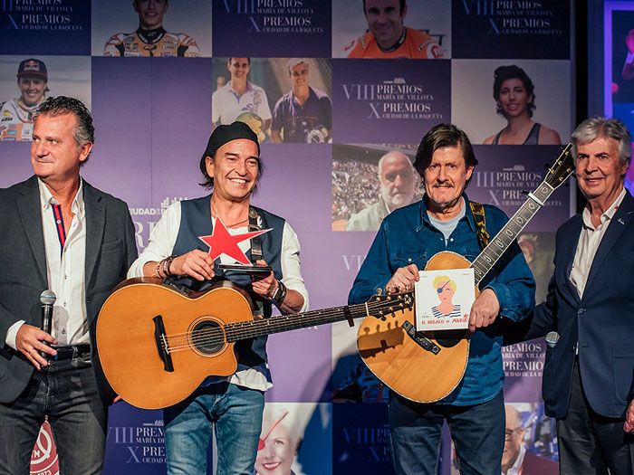 Imagen del grupo musical Los Secretos en la gala de premios 