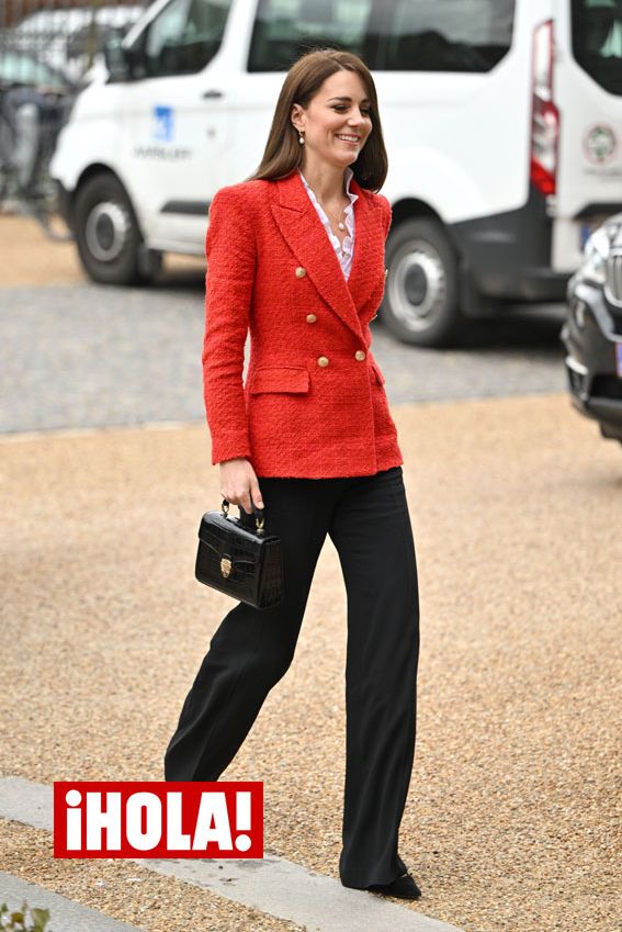 Kate Middleton rescata otra de sus americanas de tweed de Zara