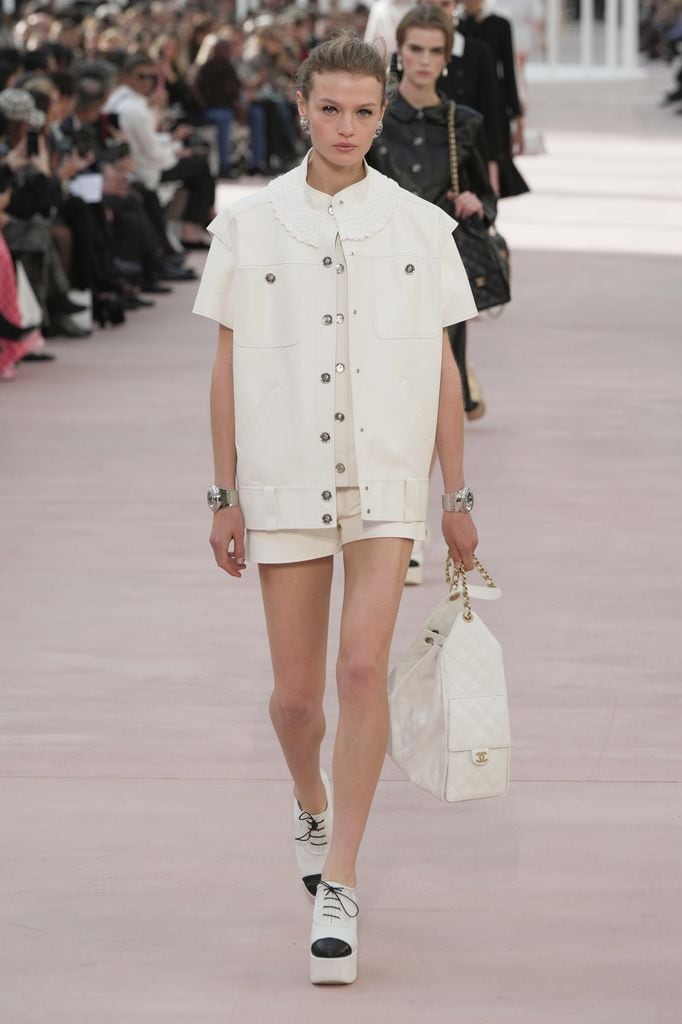 Paris Fashion Week: Chanel Primavera/Verano 2025