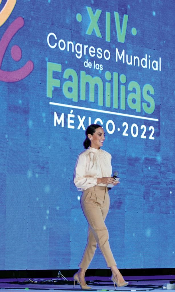 Tamara Falcó HOLA 4080