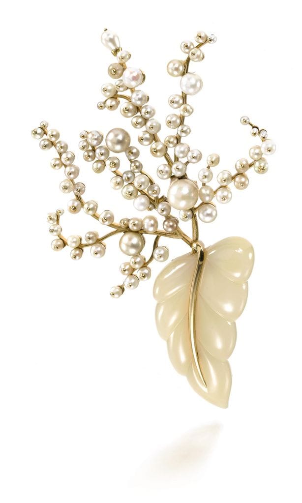 SUZANNE BELPERRON suzanne belperron / chalcedony, cultured pearl and natural brooch, circa 1955. Estimated 70,000 - 100,000 CHF