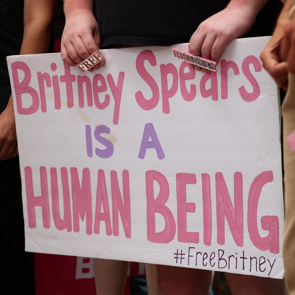 #FreeBritney Rally In Los Angeles During Conservatorship Hearing