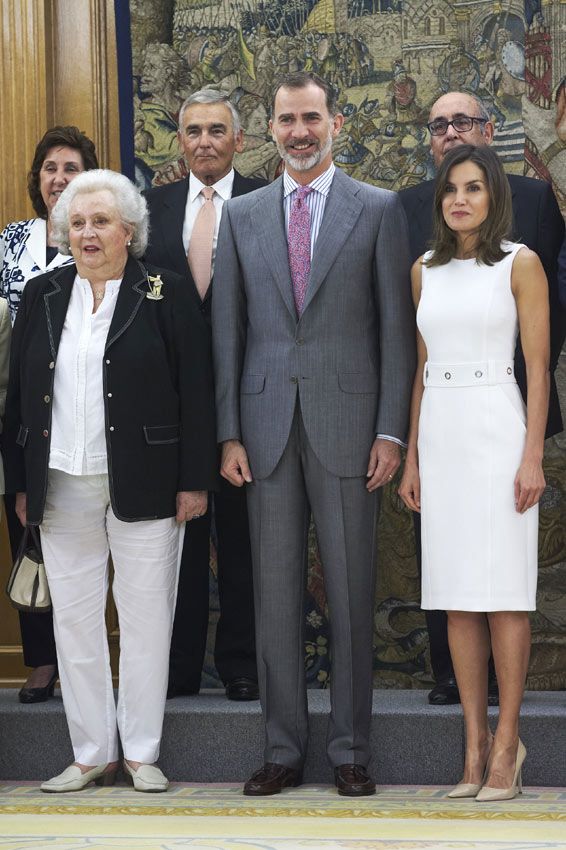 Infanta Pilar con los reyes Felipe y Letizia