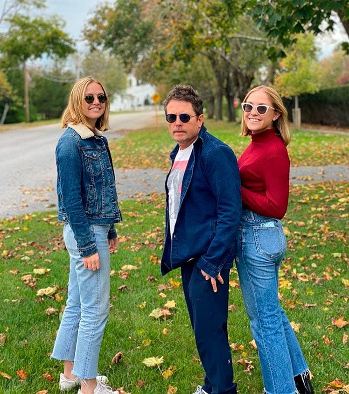 Michael j. Fox y sus dos hijas gemelas