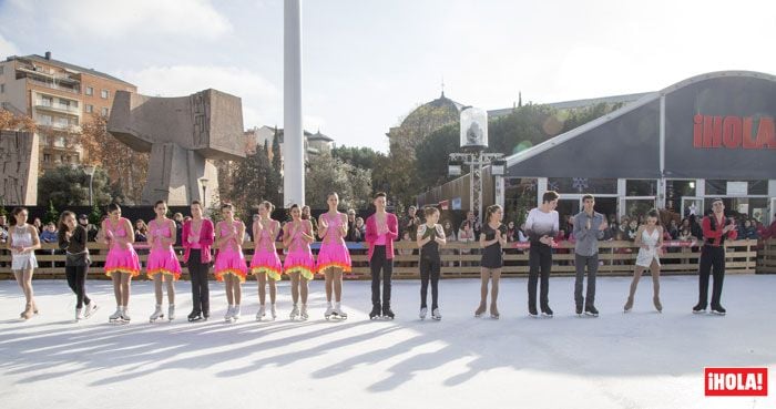 Ocho espectáculos de dieciséis patinadores españoles se pudieron disfrutar en la Gran Pista de Hielo ¡HOLA!, abierta al público hasta el 6 de enero en la Plaza de Colón, Madrid
