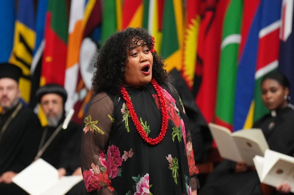 LONDON, ENGLAND - MARCH 10: Aivale Cole performs during the Commonwealth Day Service of Celebration at Westminster Abbey on March 10, 2025 in London, England. (Photo by Aaron Chown - WPA Pool/Getty Images)