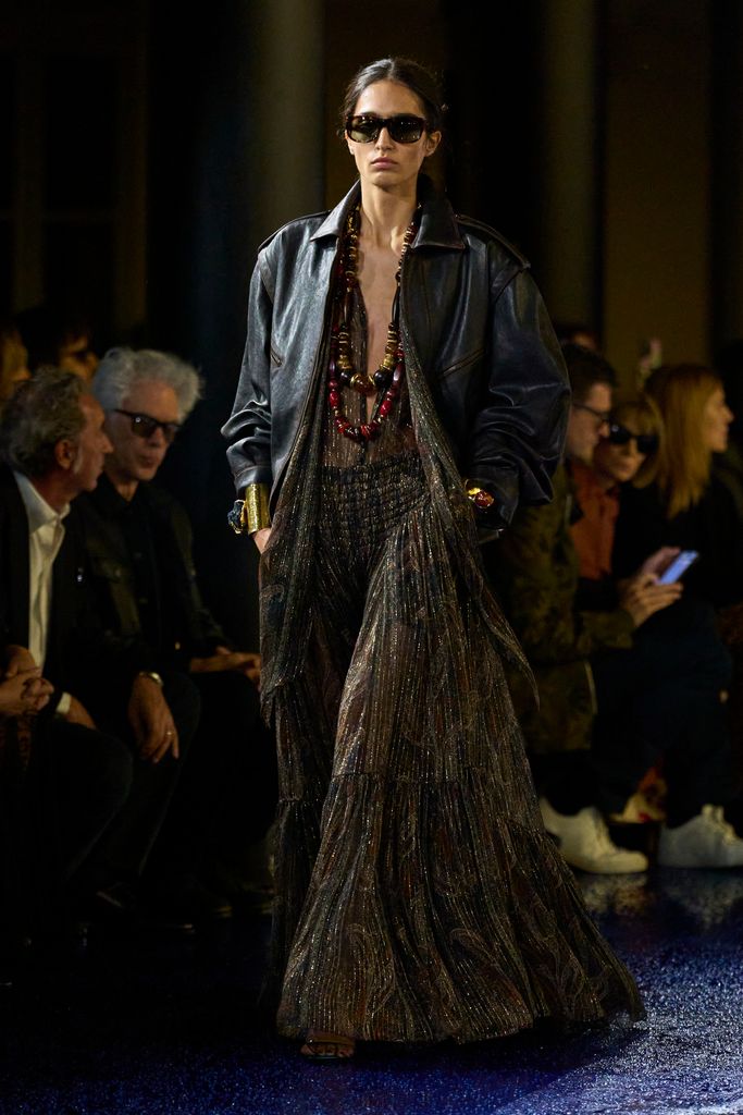 Paris Fashion Week: Saint Laurent Primavera/Verano 2025