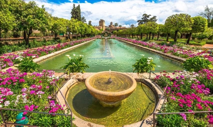 jardines del alcazar cordoba