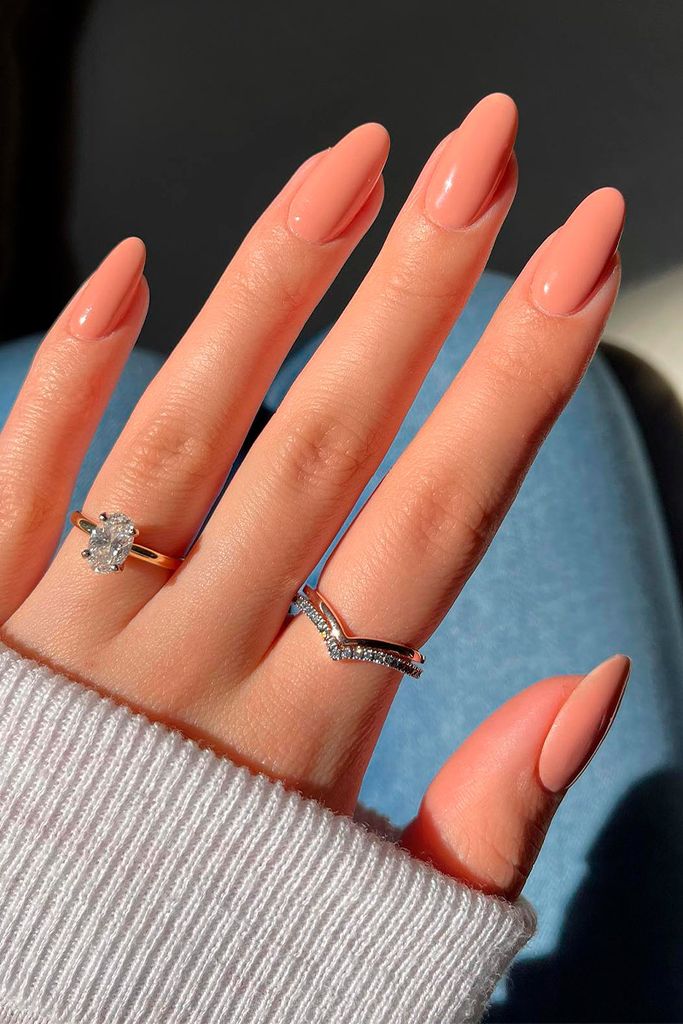 peach nails