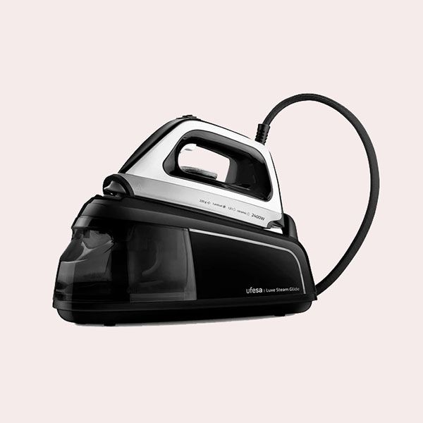 Centro de planchado Luxe Steam Glide 2400W de Ufesa