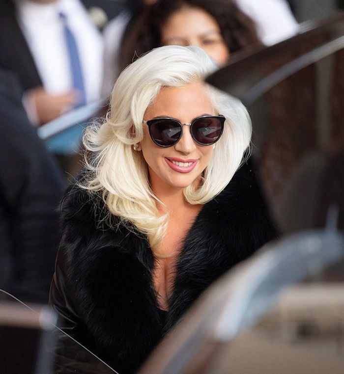 Lady Gaga, fotografiada besando a un chico… ¡que no es Bradley Cooper!