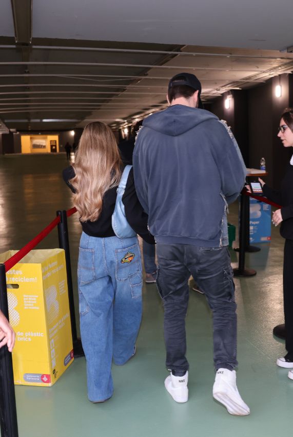 Gerard Piqué y Clara Chía en Coldplay