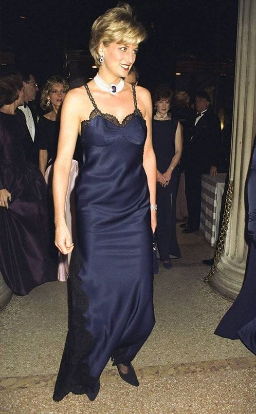 lady di vestido