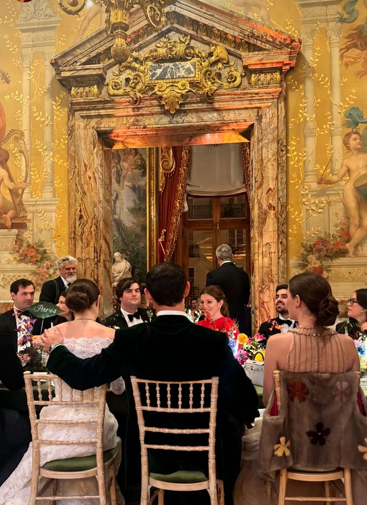 La mesa de los novios en el banquete