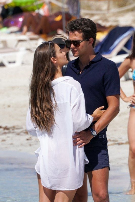 Pepe Barroso y Gara Arias, una pareja 'top' en Ibiza en su primer verano de amor