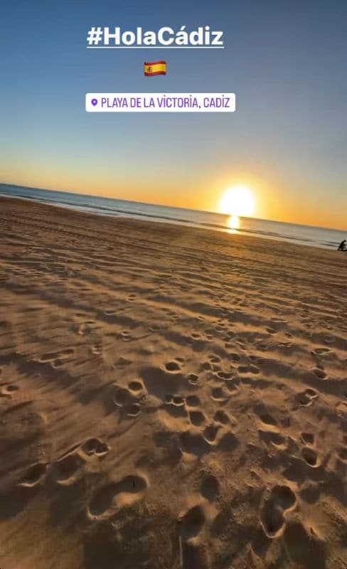 Onur Seyit Yaran ('Hermanos') visitó la playa de la Victoria de Cádiz