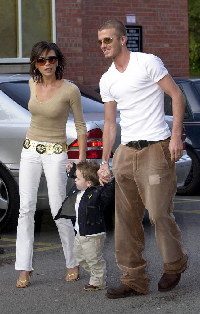 Los Beckham con su primer hijo, Brooklyn