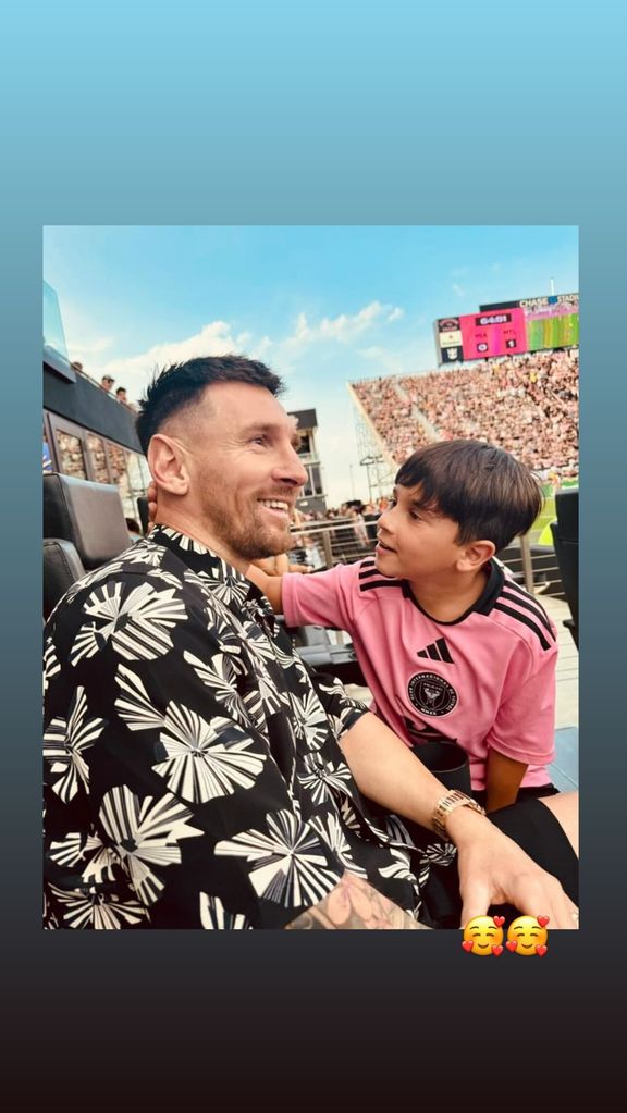 Lionel Messi y su hijo Mateo 