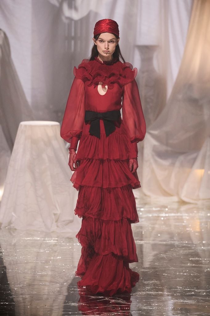 Paris Fashion Week: Valentino Primavera/Verano 2025