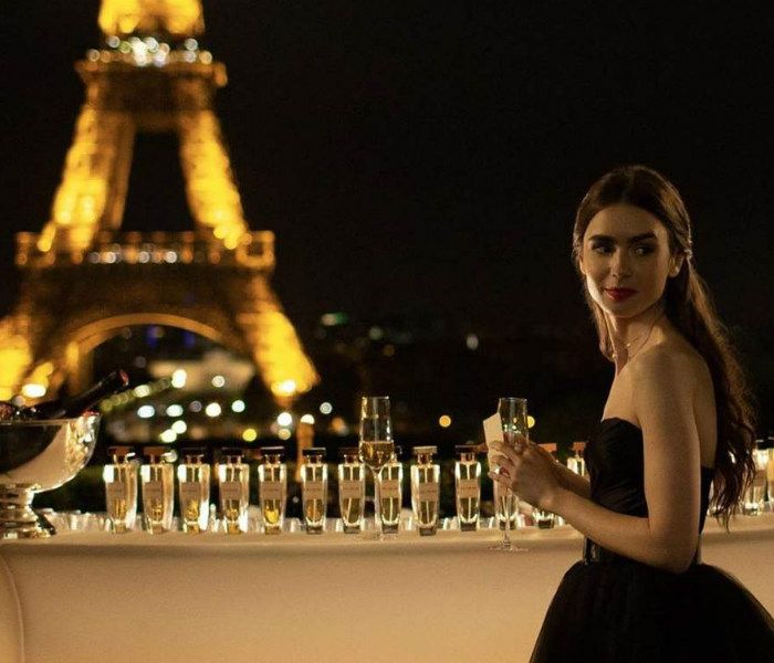 Lily Collins en París