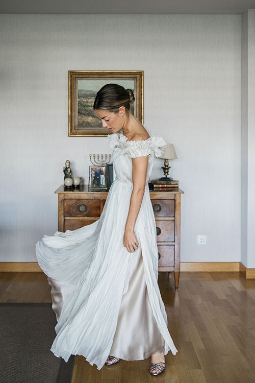 María López vestido flor fuertes