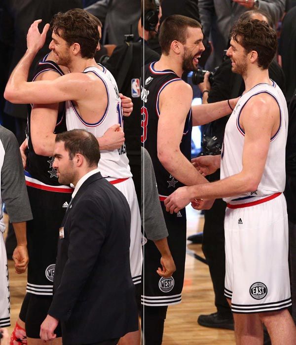 Emotivo abrazo entre hermanos tras el partido en el que el equipo de Marc venció por 163 a 158 en la 64 edición del Partido de las Estrellas de la NBA 