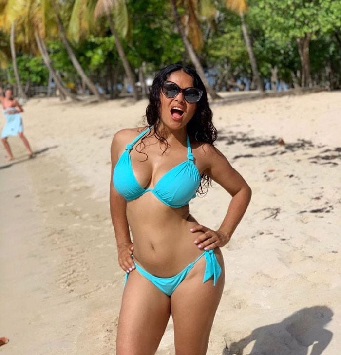 Salma bikini