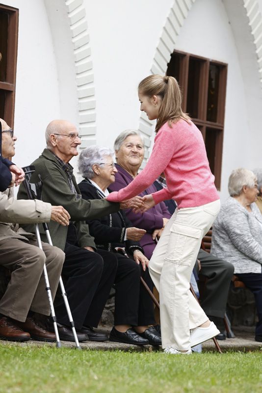 Los Reyes y Leonor en el Pueblo Ejemplar