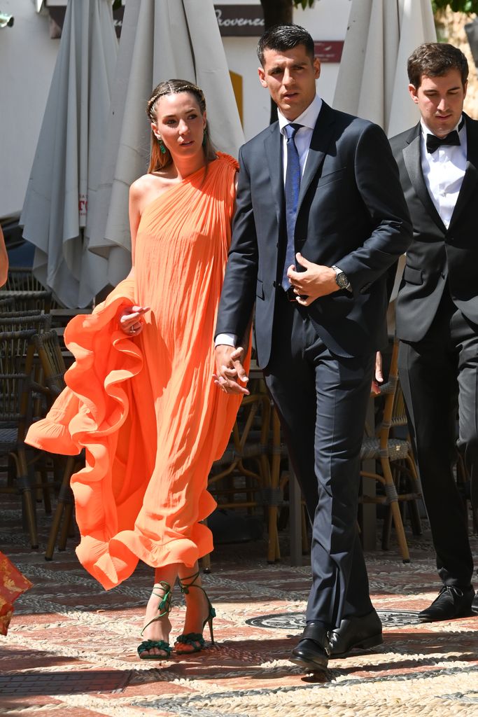 Alvaro Morata y Alice Campello en la boda de Kepa Arrizabalaga y Andrea Martinez, en Marbella