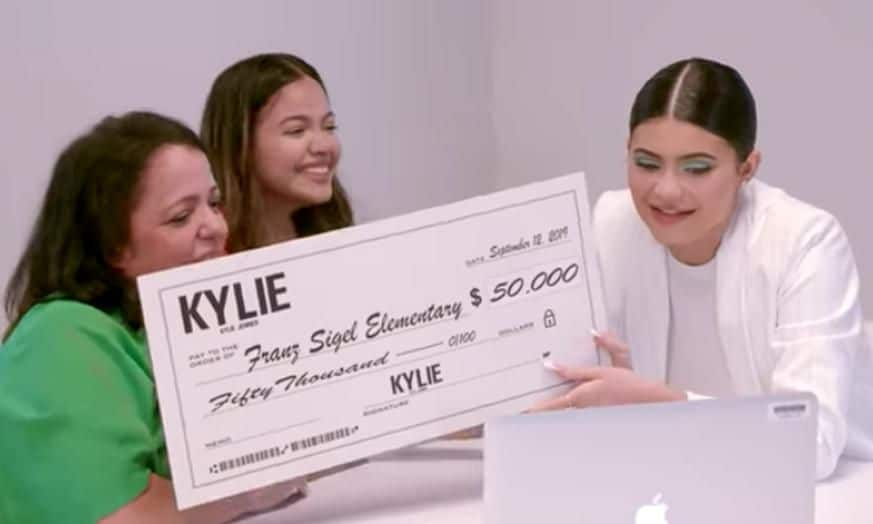 kylie-donates-to-school