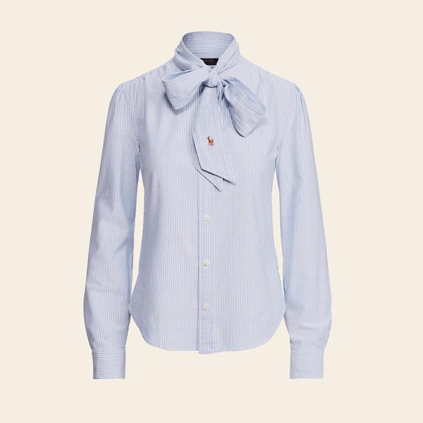 camisa azul nudo preppy