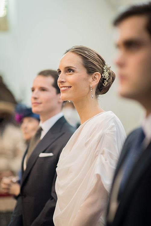 Look de belleza sencillo para novias