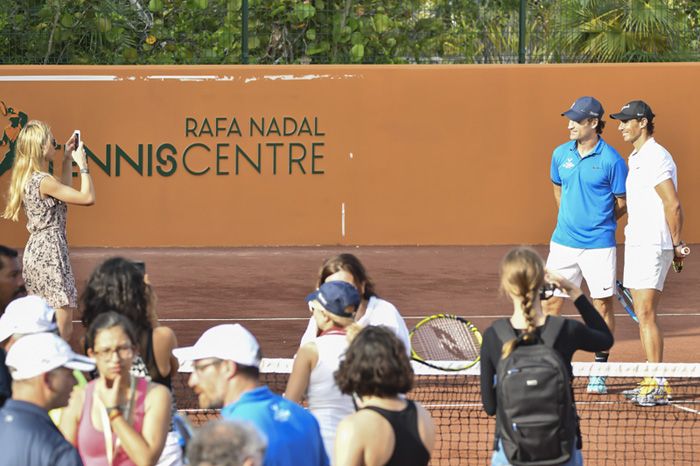 Nadal inaugura en México su primera escuela