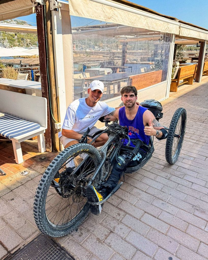 Carlos Alcaraz y Rubén Nova, deportista, en Mallorca, agosto 2024