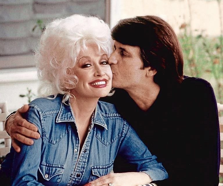 Dolly Parton con su marido, Carl Thomas Dean