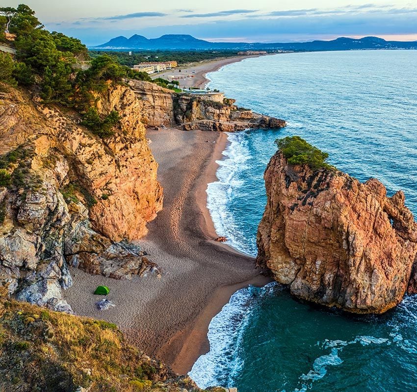 Calas en el Mediterráneo en la costa de Begur, Costa Brava, Girona